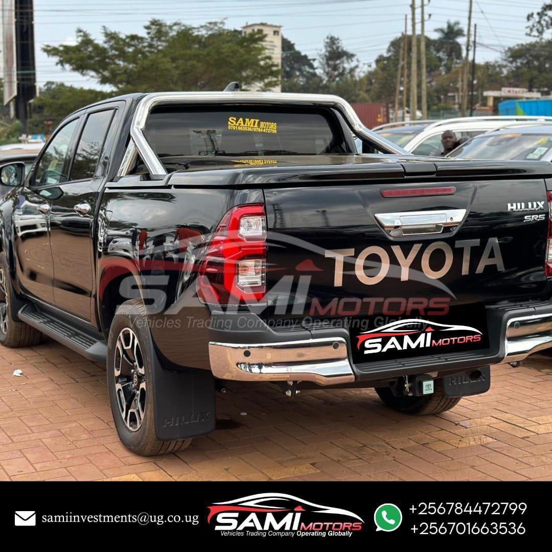 Toyota Hilux - 2021 - Image 2