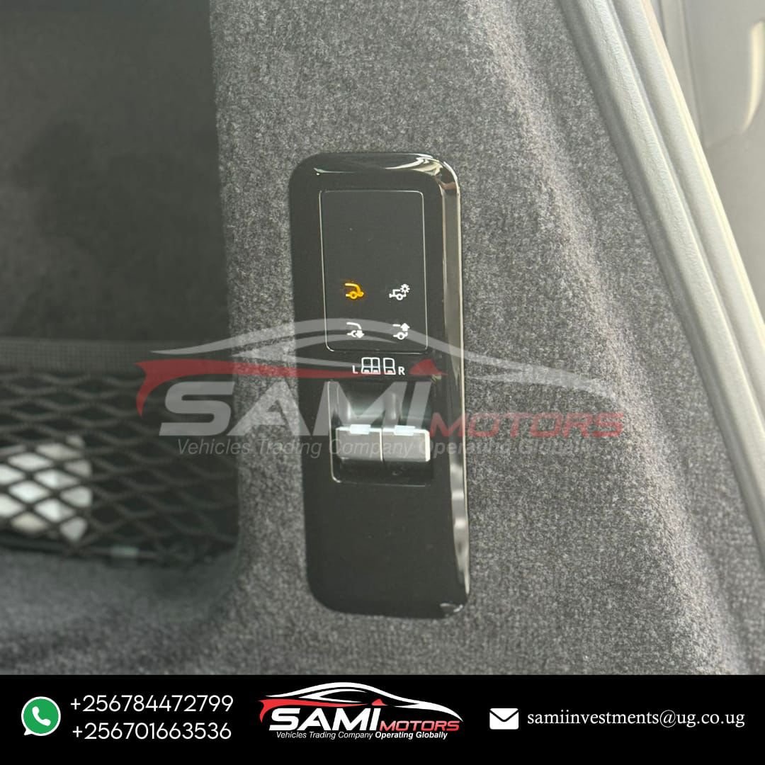 Range Rover Vogue - 2023 - Image 19