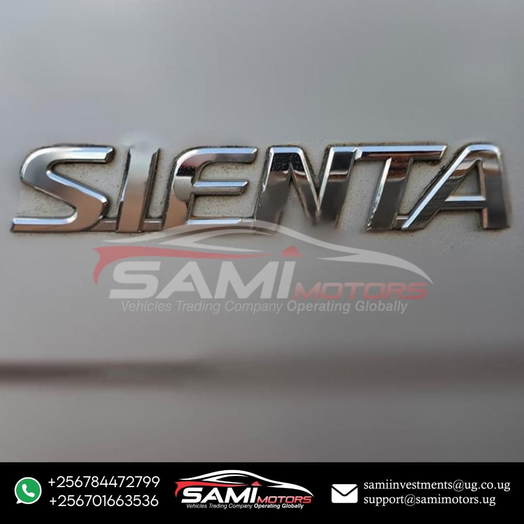 Toyota Sienta - 2011 - Image 5