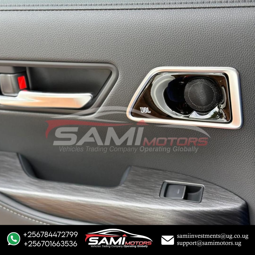 Toyota Land Cruiser GR Sport - 2024 - Image 14