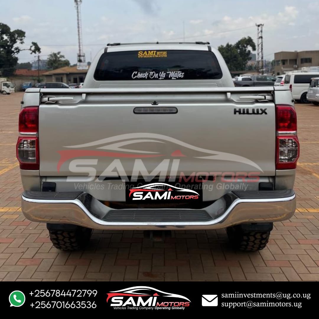 Toyota Hilux - 2013 - Image 3