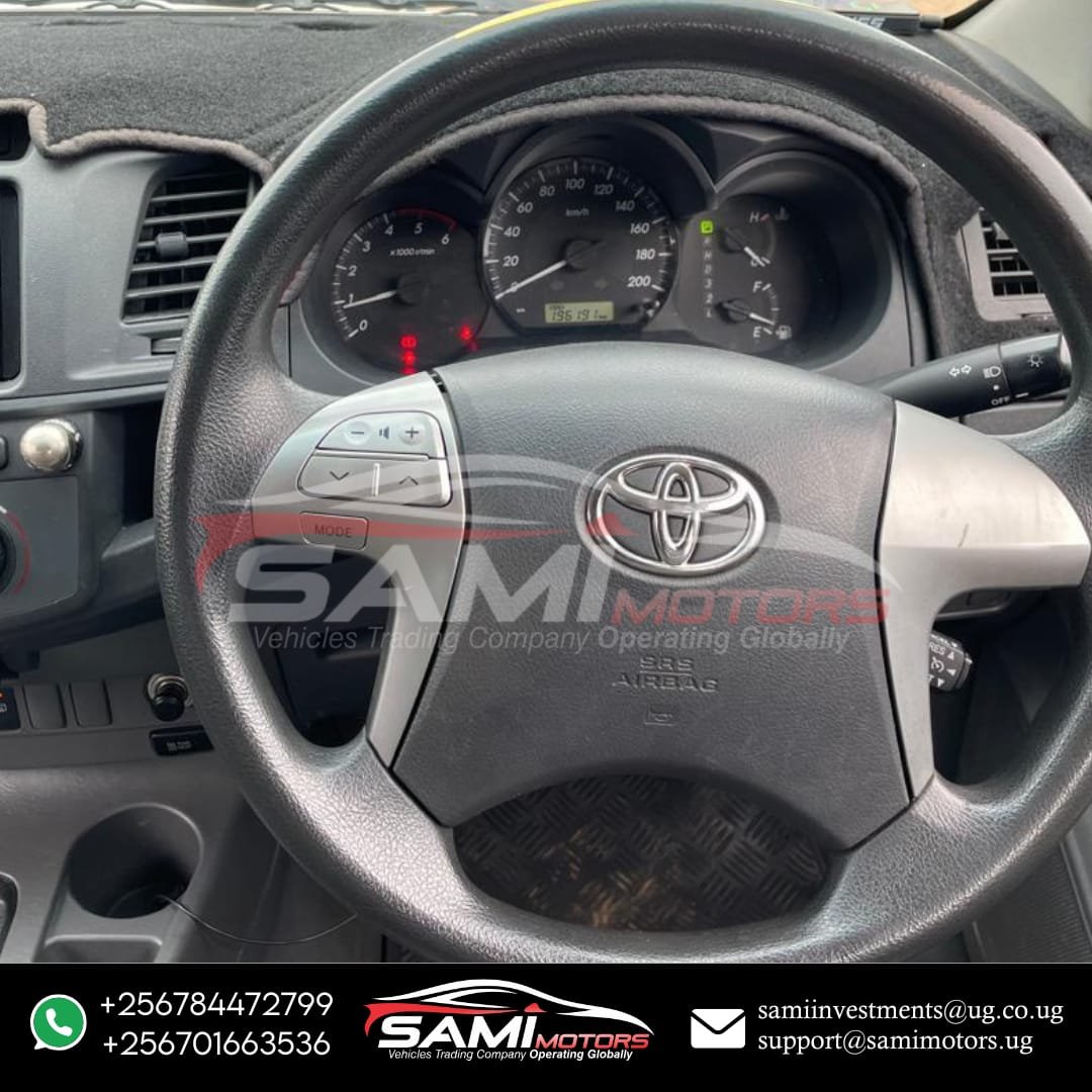 Toyota Hilux - 2013 - Image 5