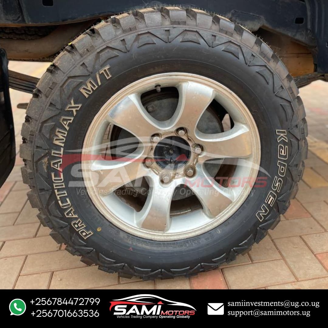 Toyota Hilux - 2013 - Image 8