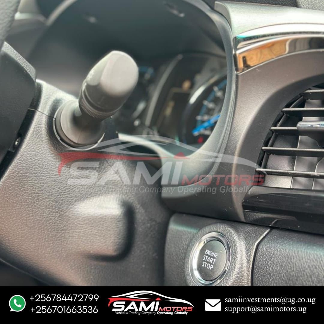 Toyota Hilux Rogue - 2023 (2) - Image 7