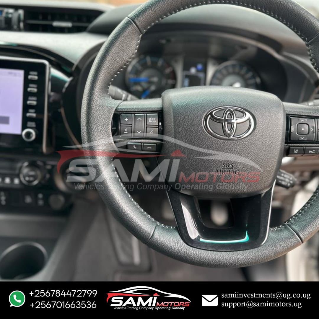 Toyota Hilux Rogue - 2023 (2) - Image 8