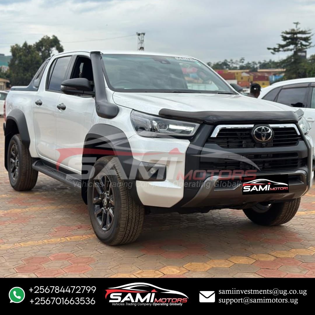 Toyota Hilux Rogue - 2023 (2) - Image 16