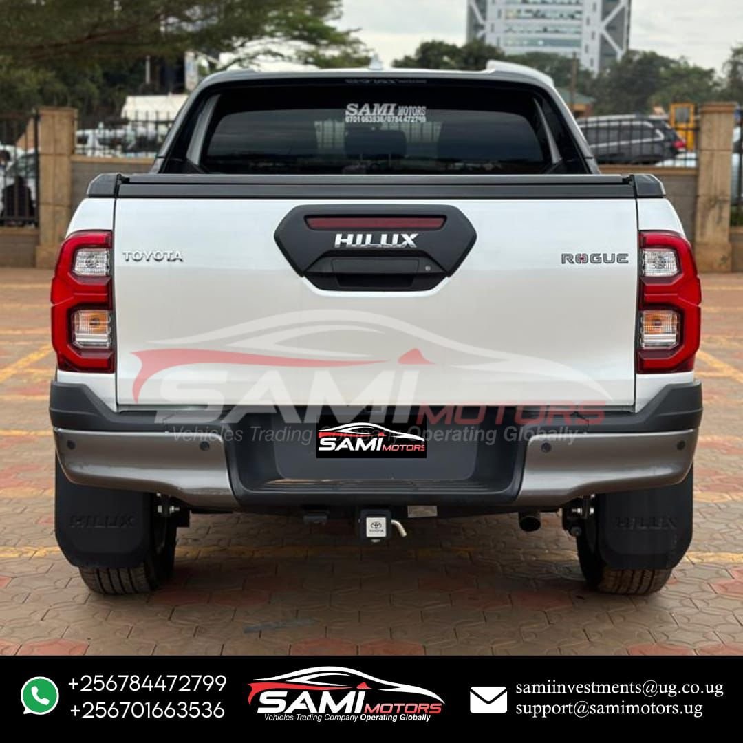 Toyota Hilux Rogue - 2023 (2) - Image 23