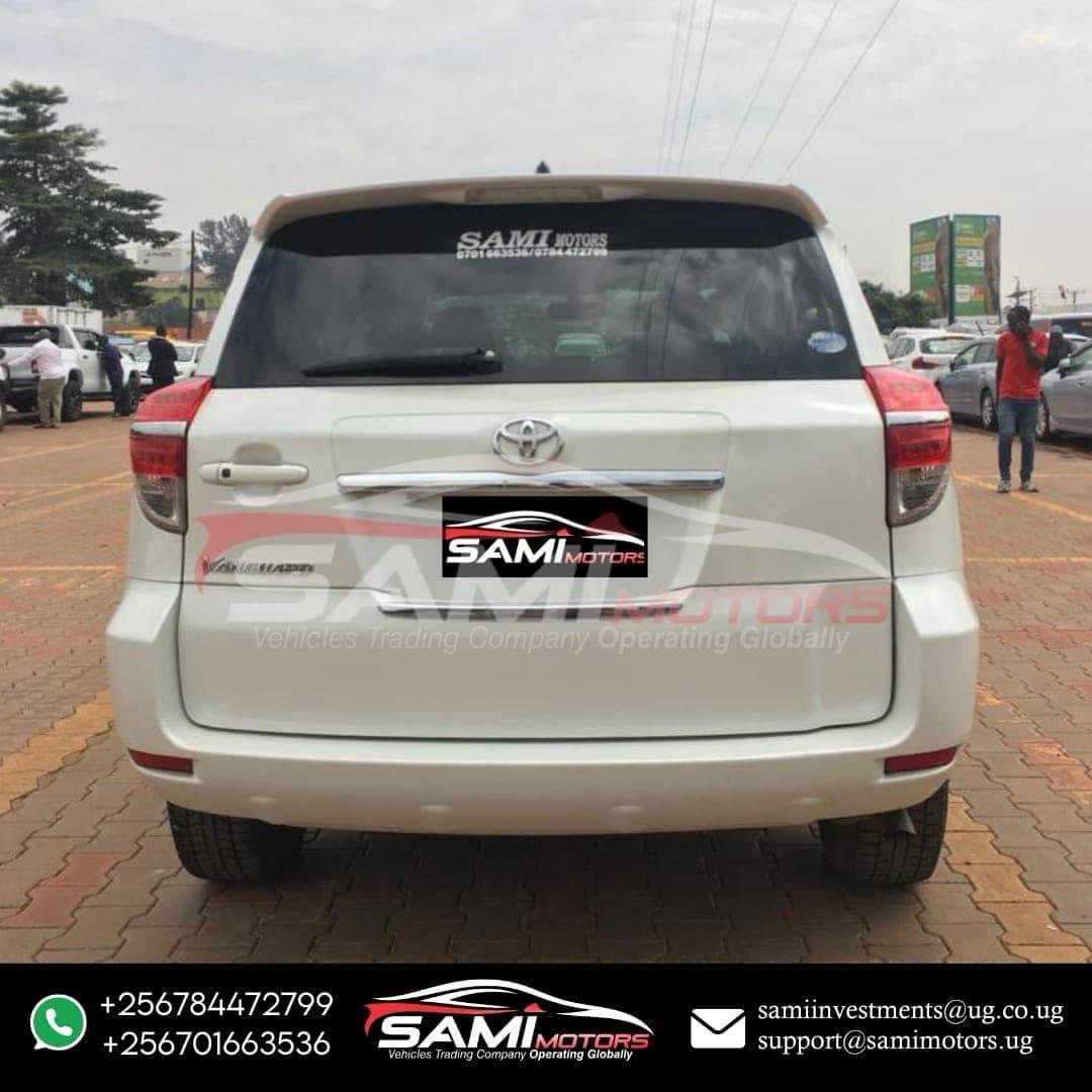 Toyota Vanguard - 2011 - Image 12