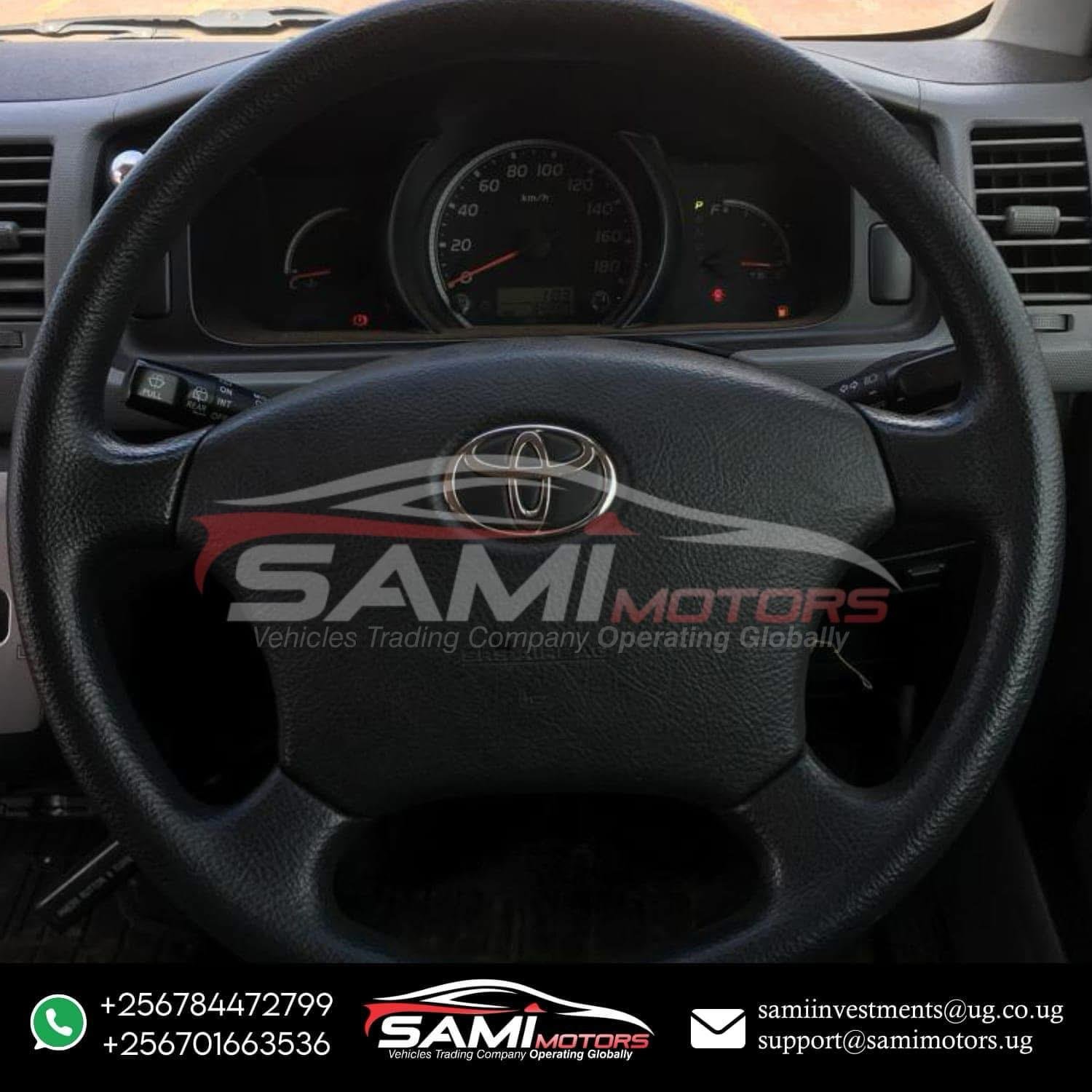 Toyota Hiace - 2012 - Image 2