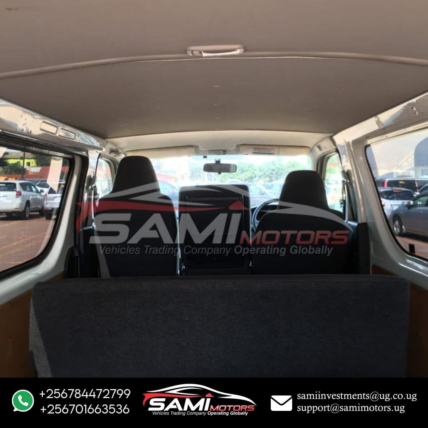 Toyota Hiace - 2012 - Image 9